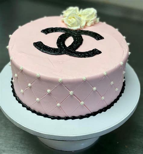 coco chanel cake|Coco Chanel cake topper.